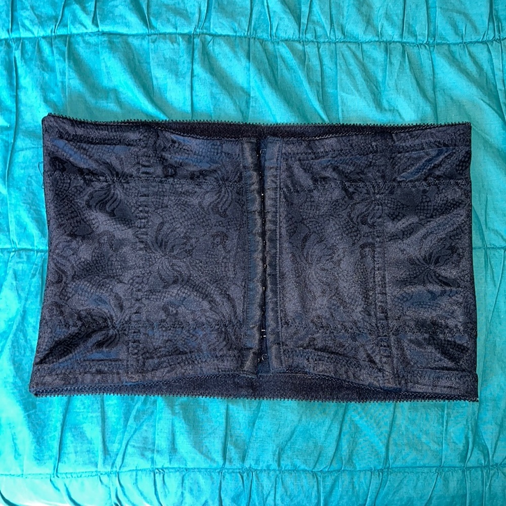 Flexees Shape-wear Size XL